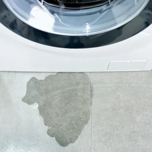 تسرب المياه. تسرب المياه.